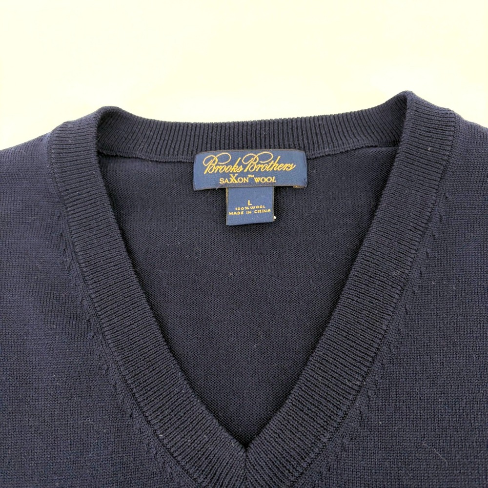 Brooks Brothers Saxon WOOL Mens V Neck Sweater Vest Navy Blue Size L - Picture 1 of 7